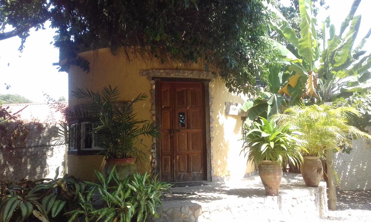 Kokrobite Garden 外观 照片